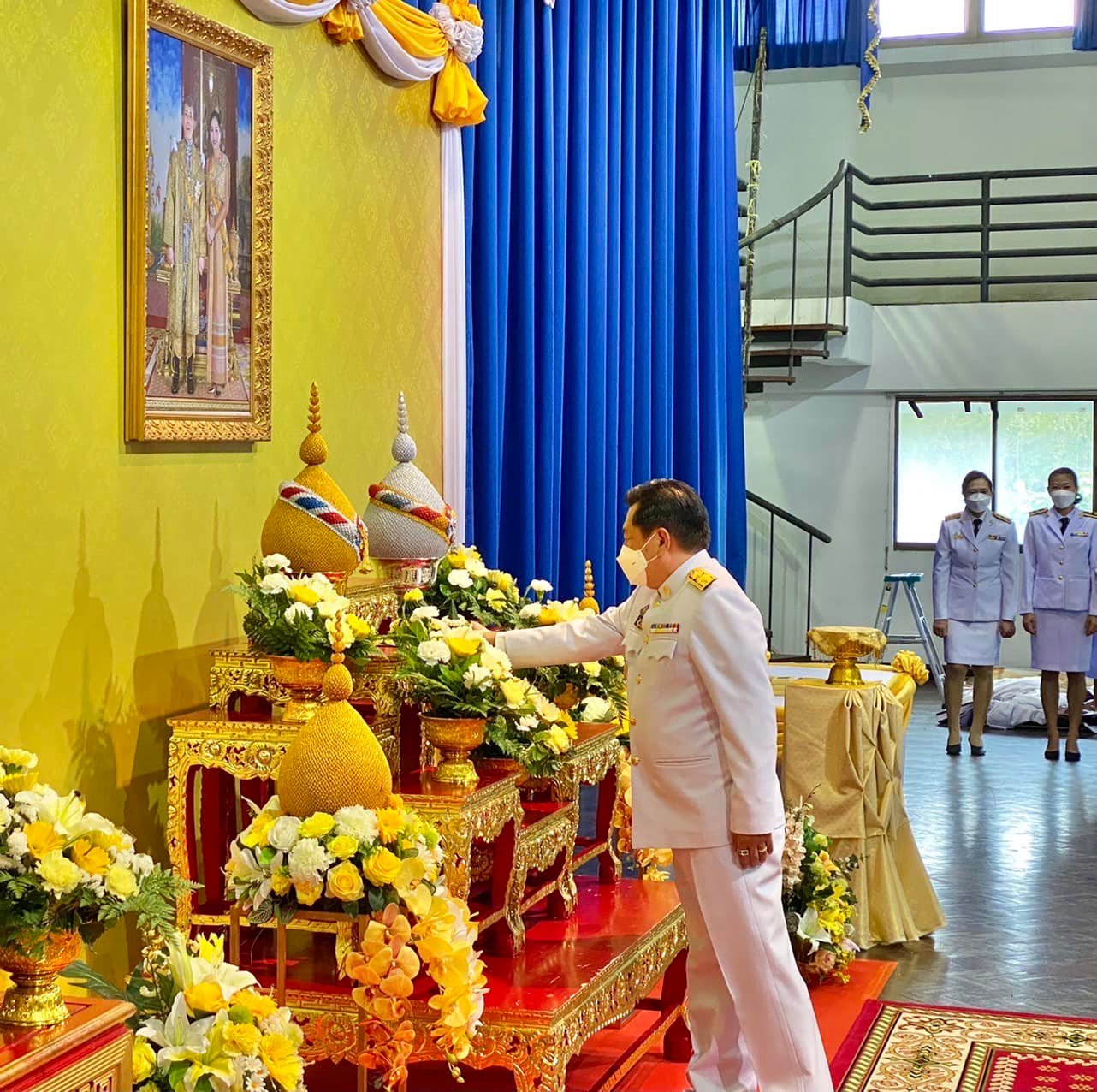 จังหวัดสมุทรปราการจัดพิธีรับพระราชทานเครื่องราชอิสริยาภรณ์ ชั้นสายสะพาย ประจำปี 2564 ให้แก่ข้าราชการในสังกัดกระทรวงมหาดไทย