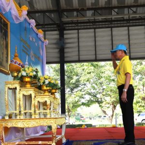 จังหวัดสมุทรปราการ จัดโครงการจิตอาสาพระราชทาน “เราทำความ ดี ด้วยหัวใจ” กิจกรรมจิตอาสาพัฒนา เนื่องในวันรัฐธรรมนูญ ปรับปรุงภูมิทัศน์ บริเวณสนามกีฬากลางเทศบาลตำบลแหลมฟ้าผ่า