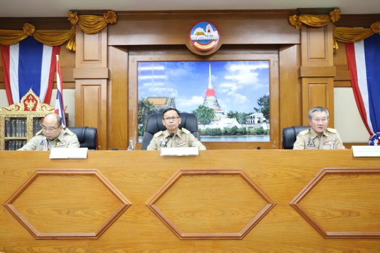 จังหวัดสมุทรปราการ จัดประชุมหัวหน้าส่วนราชการประจำจังหวัดสมุทรปราการและผ่านสื่ออิเล็กทรอนิกส์ ครั้งที่ 4/2568 ประจำเดือน เมษายน 2568
