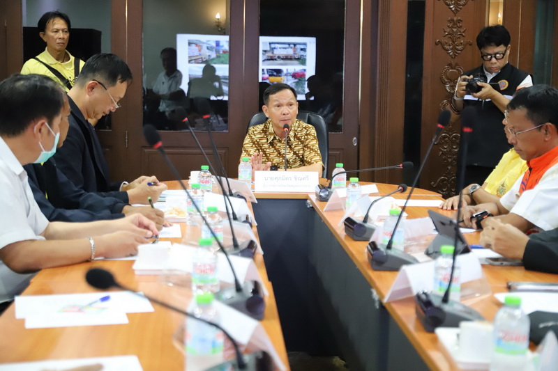 จังหวัดสมุทรปราการ บูรณาการความร่วมมือหน่วยงานที่เกี่ยวข้องหารือแนวทางแก้ปัญหาน้ำท่วมขังผิวจราจรถนนเทพรัตน (บางนา-ตราด) ในพื้นที่เทศบาลเมืองบางแก้ว เพื่อบรรเทาผลกระทบของผู้ใช้ ใช้ถนน