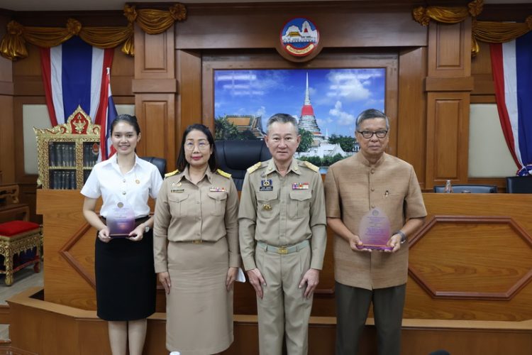 จังหวัดสมุทรปราการ จัดประชุมหัวหน้าส่วนราชการประจำจังหวัดสมุทรปราการและผ่านสื่ออิเล็กทรอนิกส์ประจำเดือน มกราคม ครั้งที่ 5/2568