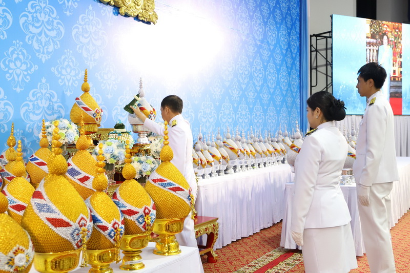 ผู้ว่าราชการจังหวัดสมุทรปราการ นำพสกนิกรทุกหมู่เหล่าจุดเทียนถวายพระพรชัยมงคลเนื่องในโอกาสวันเฉลิมพระชนมพรรษา สมเด็จพระนางเจ้าสิริกิติ์ พระบรมราชินีนาถ พระบรมราชชนนีพันปีหลวง 12สิงหาคม 2568