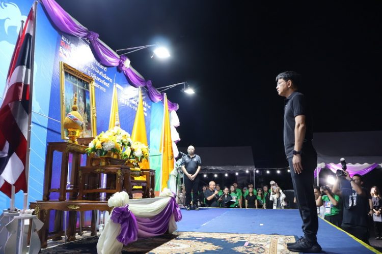 จังหวัดสมุทรปราการ จัดงาน “แสงนำใจ ไทยทั้งชาติ เดิน วิ่ง ปั่น ป้องกันอัมพาต ครั้งที่ 11 เฉลิมพระเกียรติ พระบาทสมเด็จพระเจ้าอยู่หัว และสมเด็จพระนางเจ้าฯ พระบรมราชินี ที่ทรงเป็นแบบอย่างในการรักษาสุขภาพและการออกกำลังกายแก่ประชาชนชาวไทย และสร้างความตระหนักรู้โรคหลอดเลือดสมอง