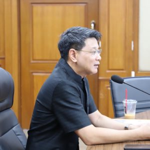 จังหวัดสมุทรปราการ  ร่วมรับฟังการประชุมคณะกรรมการศูนย์อำนวยการความปลอดภัยทางถนน ครั้งที่ 3/2568