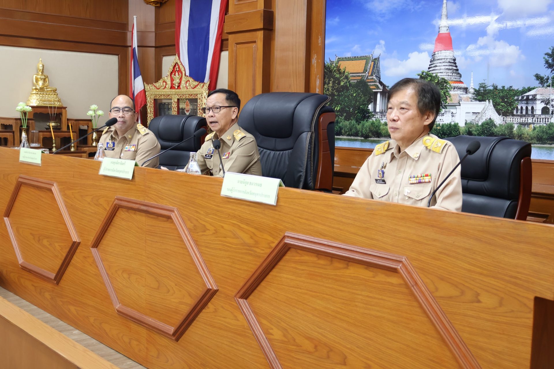 จังหวัดสมุทรปราการ จัดประชุมหัวหน้าส่วนราชการประจำจังหวัดสมุทรปราการและผ่านสื่ออิเล็กทรอนิกส์ประจำเดือน พฤศจิกายน ครั้งที่ 11/2568