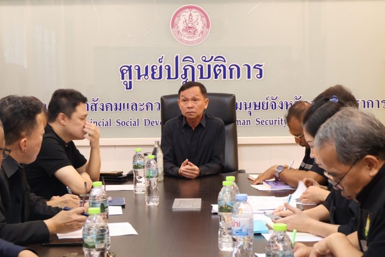 ผู้ว่าราชการจังหวัดสมุทรปราการ สั่งหน่วยงานที่เกี่ยวข้องเร่งดำเนินการขนย้ายขยะอุตสาหกรรมอันตรายจากบ่อขยะบางปลาเพื่อนำไปกำจัด พร้อมให้หาต้นทางของขยะอุตสาหกรรมอันตรายและดำเนินคดีผู้ลักลอบนำมาทิ้งให้ถึงที่สุด